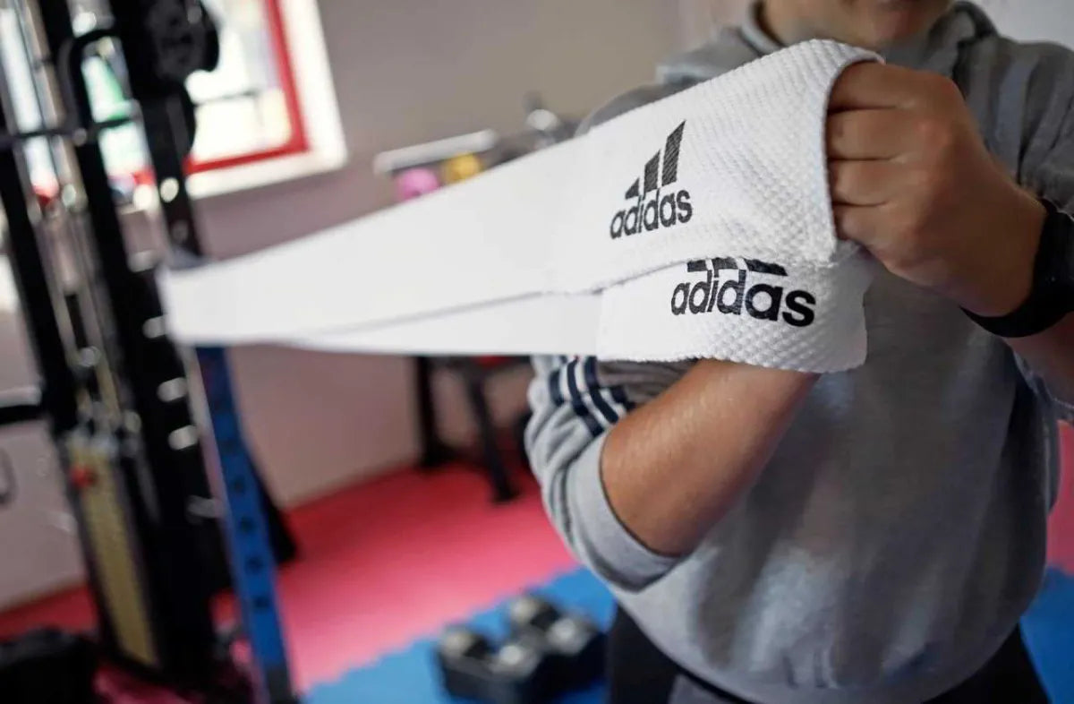 Adidas tréningová úchopová pomôcka Swing, biela